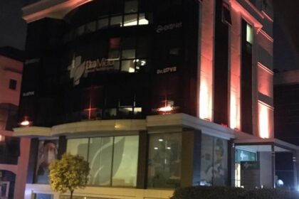 EKOMED MERKEZ BİNASI